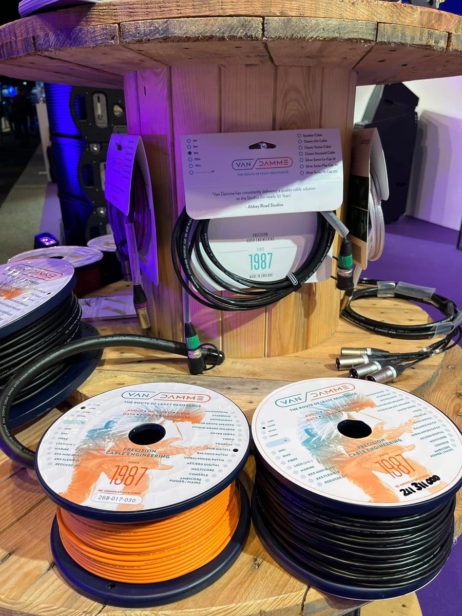 Van Damme Cable tweet media