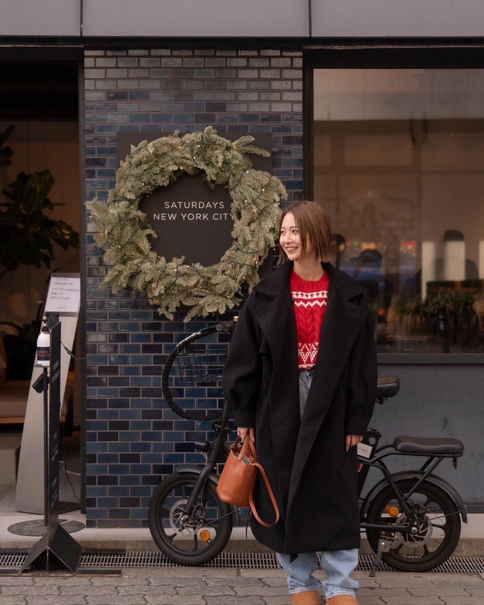 AmericanEagleJP's tweet photo. 2024年は、輝く宣言をしましょう✨

Reinaのように、目を引く光沢のある #AEJeans と最もキュートなフェアアイル セーターを組み合わせて、スタイルのアップグレードをしましょう😎

AEは今年もみなさまを引き続き輝かせます🌟 https://t.co/SKWF3uwa79