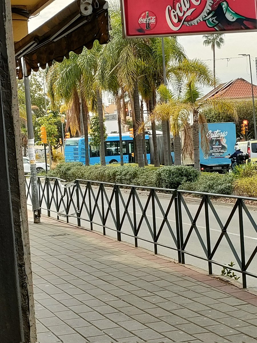LucoGames's tweet photo. @EMT_Malaga @malaga Mucho mejor el del 482 con 23 años https://t.co/rP0mM0UXcf