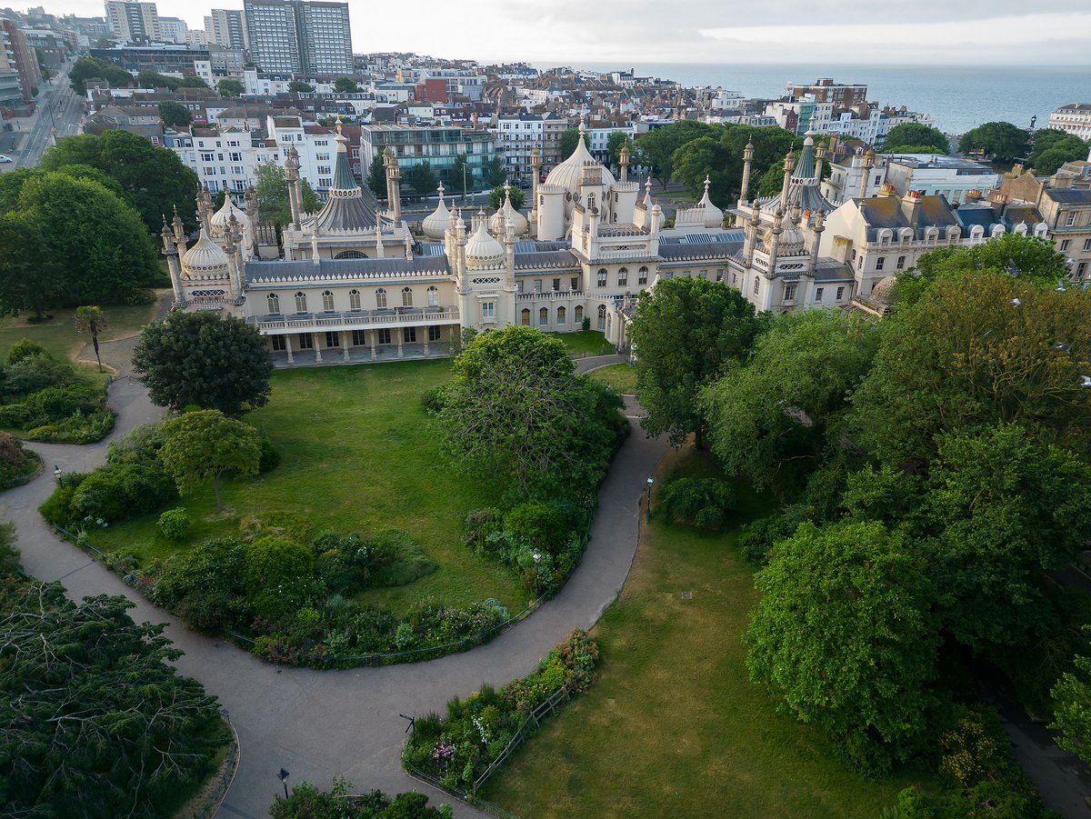 The National Lottery Heritage Fund London & South (@heritagefundl_s) on Twitter photo Today we've announced some fantastic new funding for #Nature across London and the South. This includes:
<a href="/BrightonMuseums/">Brighton Museums</a> A Garden Fit For a King will restore and reconnect the historic Royal Pavilion Estate in #Brighton and Hove, including the unique Regency period garden (1/7) Today we've announced some fantastic new funding for #Nature across London and the South. This includes:
<a href="/BrightonMuseums/">Brighton Museums</a> A Garden Fit For a King will restore and reconnect the historic Royal Pavilion Estate in #Brighton and Hove, including the unique Regency period garden (1/7)