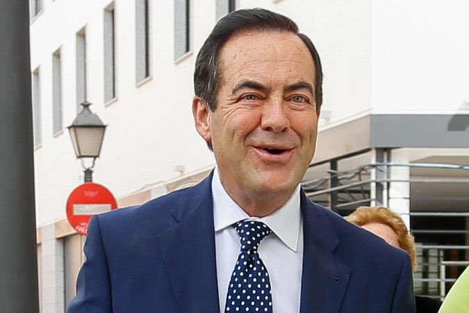 Da RT si quieres que José Bono comparta con los ejpañoles su método para hacerse rico.