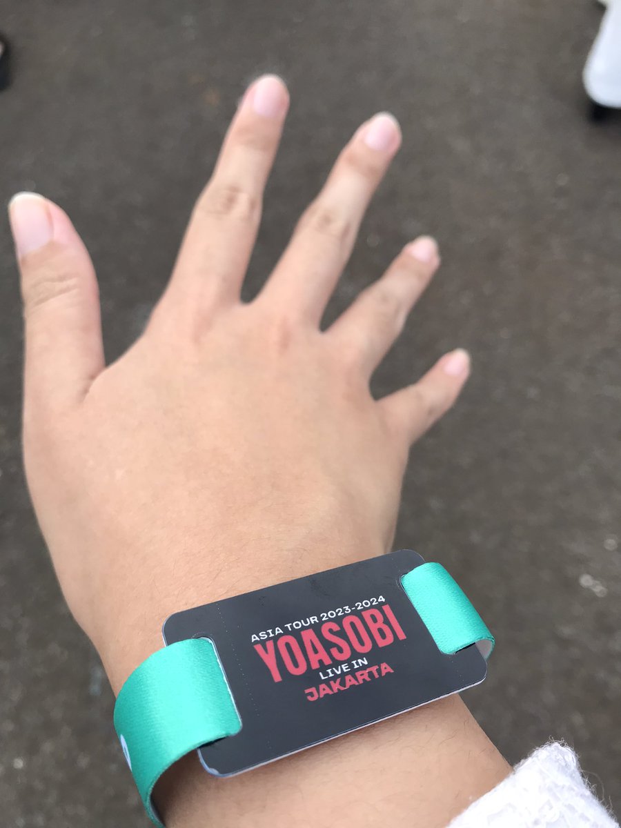 Lisameli_'s tweet photo. Yuhuuu #YOASOBIJAKARTA https://t.co/yMgPHtTi1R