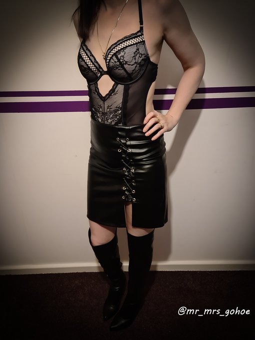 Would you come and help my husband give me a good hard fucking and last long enough for us to finish<a href="/tag/femdom"class="tags"><span>#femdom</span></a><a href="/tag/milf"class="tags"><span>#milf</span></a><a href="/tag/cuckold"class="tags"><span>#cuckold</span></a><a href="/tag/hotwife"class="tags"><span>#hotwife</span></a>