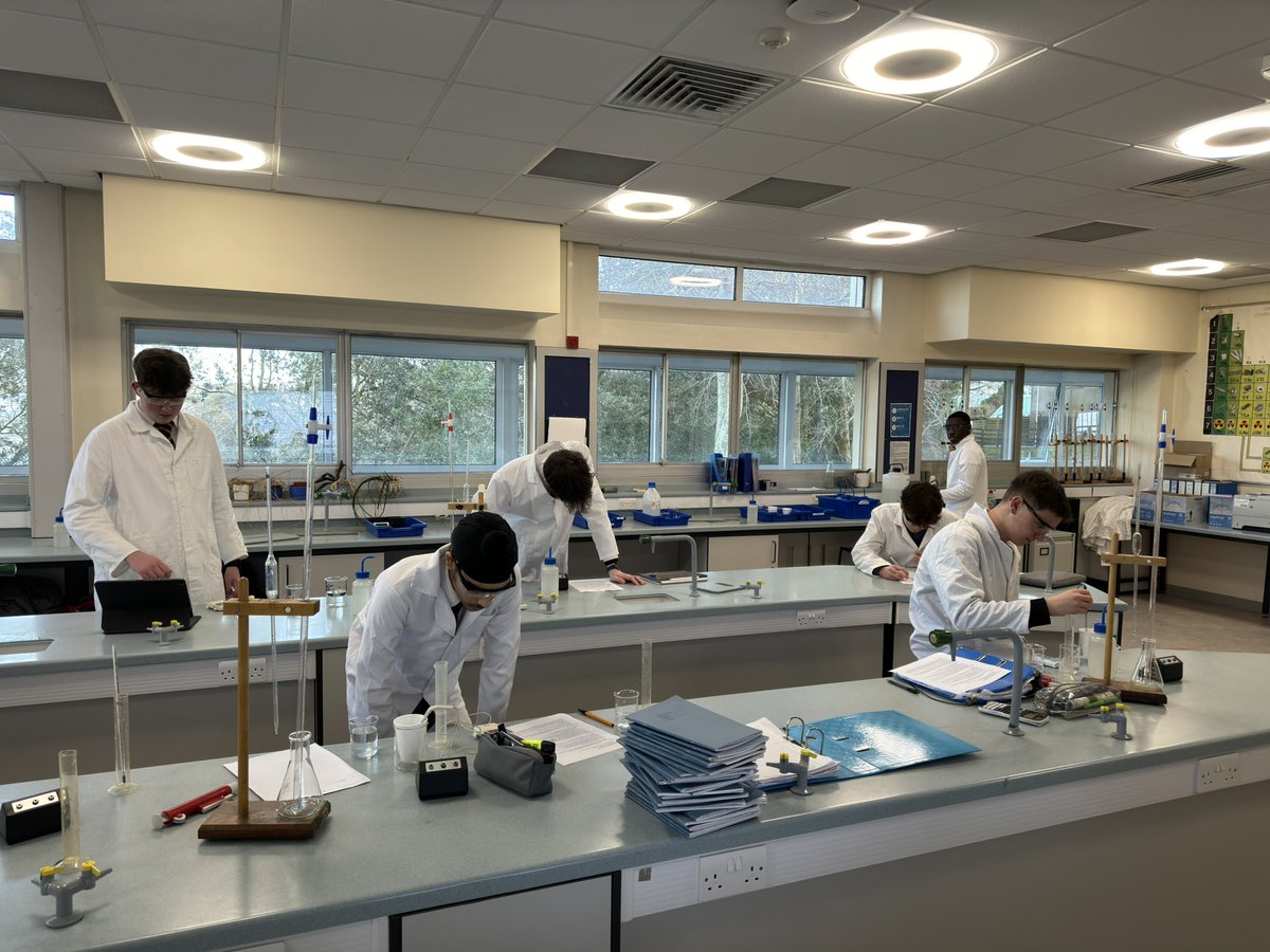 VCJChemistry tweet media