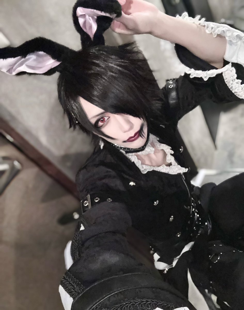 machina_miyata's tweet photo. うさぎさん🐰🖤 https://t.co/453G7KHXtj