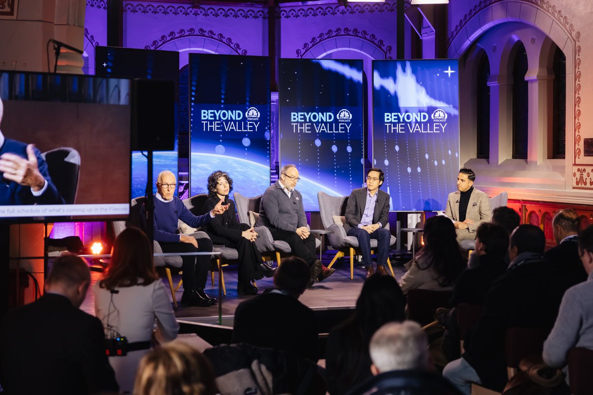 FilFoundation's tweet photo. “The Internet is Broken. These Tech Leaders Have Ideas to Fix it.” with @Wikipedia's @jimmy_wales, @signalapp's @mer__edith, @ProtonPrivacy's @andyyen, and Project Liberty's Frank McCourt at the Filecoin Sanctuary in Davos #FFDavos. Session highlights: https://t.co/OKbGAHM71u