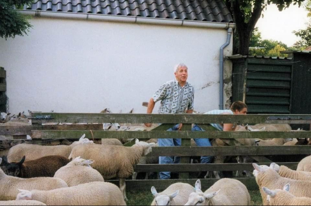 Echte Muiderberger Hermann Niewöhner overleden -  naardernieuws.nl/l/330989