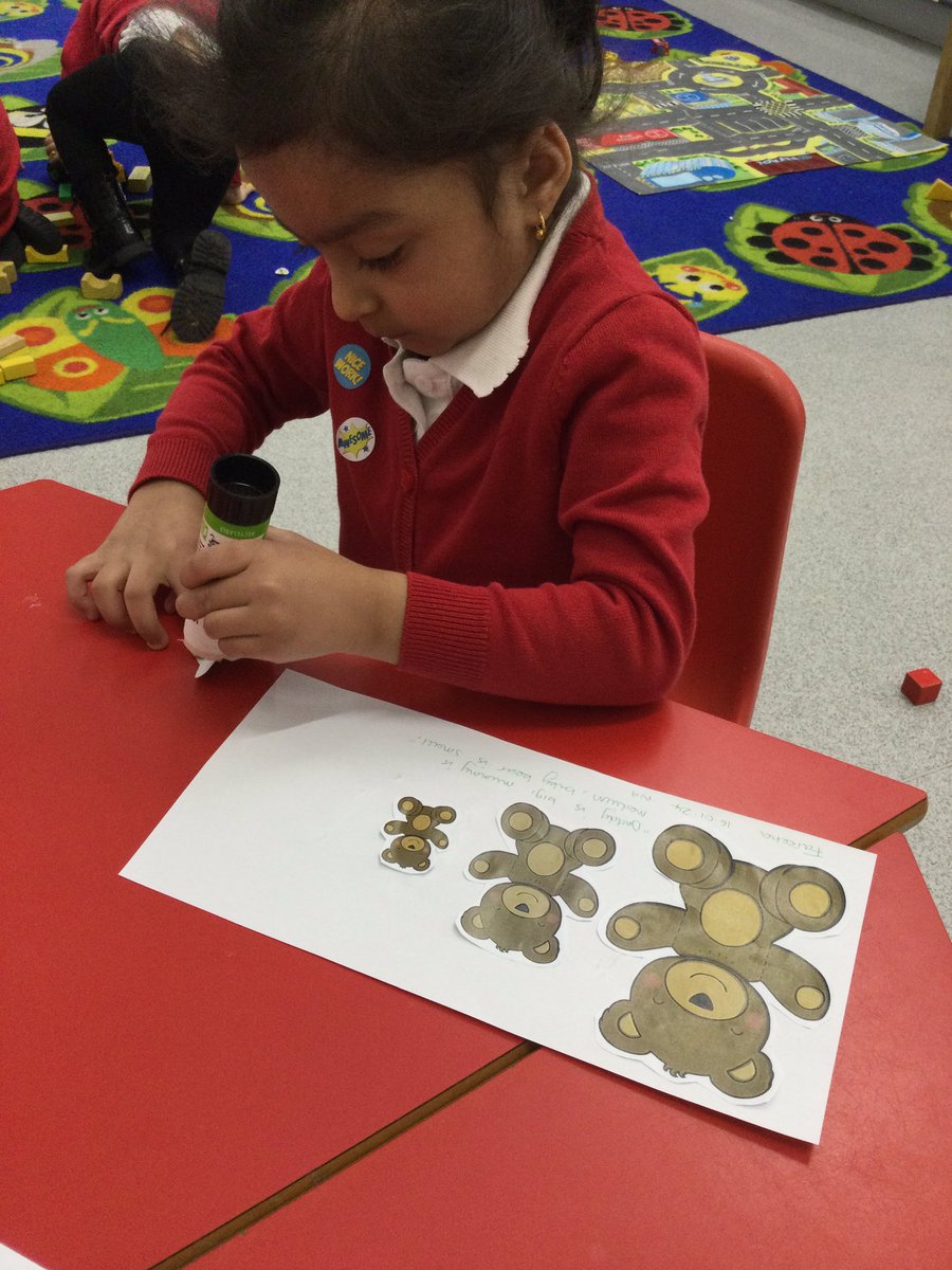 LeighPrimary's tweet photo. The Nursery children have been looking at size this morning. We ordered the bears in size order and used mathematical language such as big, large, medium, small, tiny to comment on the bears.
#article28 #EYFS #bears #peaceatlast #maths #sizeorder #vocabulary https://t.co/kfPfKNWWmv