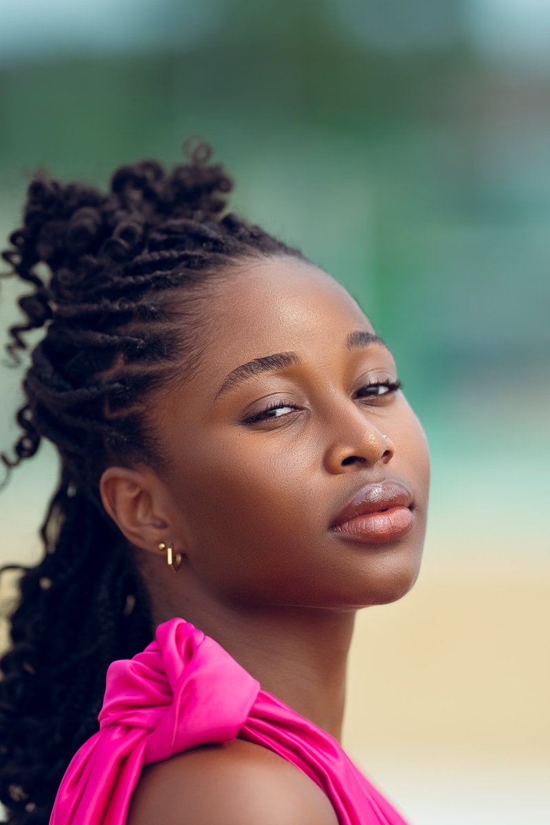 EliteShooter___'s tweet photo. Liberian geh neh can be fine on any given day, Too Easy 🤭

#believer #liberianphotographer  #photo #explorepage #vouge #photographer #beachfestival #beautiful #art #sony #nwe #africa #model #me #smile #potraitstream #portraitstream #happy #likes #explore https://t.co/LQ0kCvMnkc