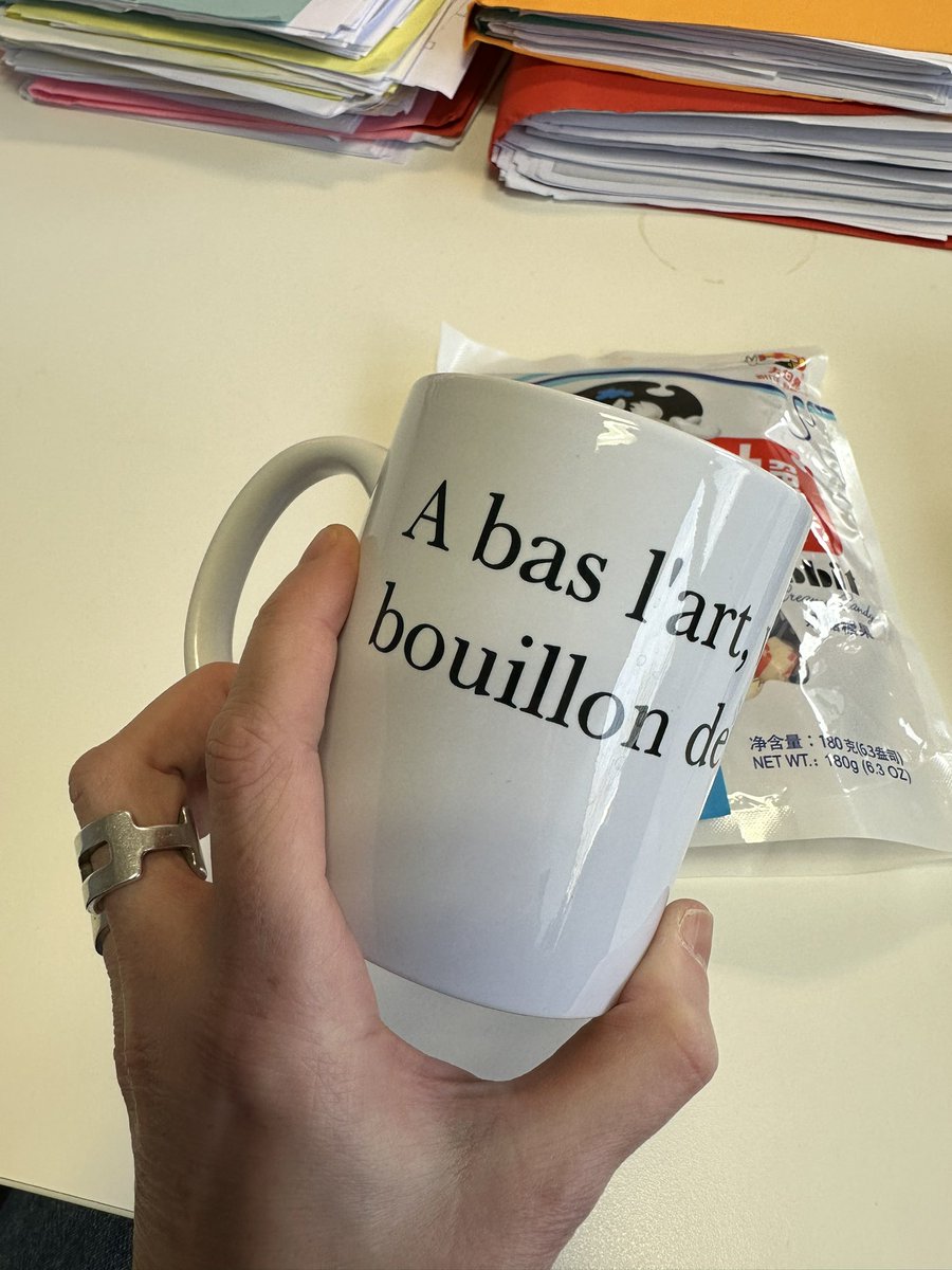 palais_au's tweet image. Et @Padre_Pio a mis ma phrase de la semaine dernière sur mug ❤️

(J’avais un courrier de qualité aujourd’hui 
#Lasttweet )