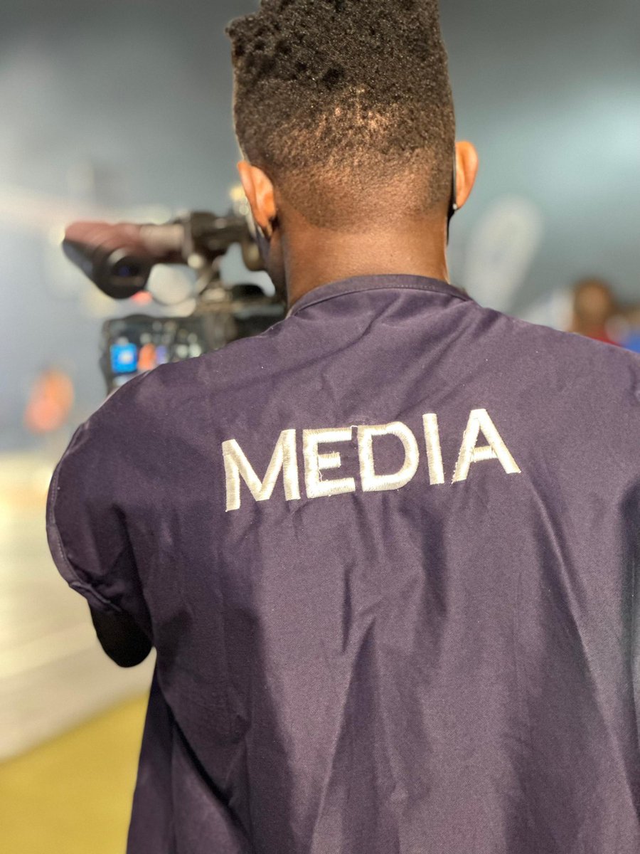 fnlbball's tweet image. Special shout🗣️out to @deepend_sports for Live Streaming the Friday 🏀Night Lights 🚨Grand 😎Finale🔥
#fnlbasketball9
#weballing