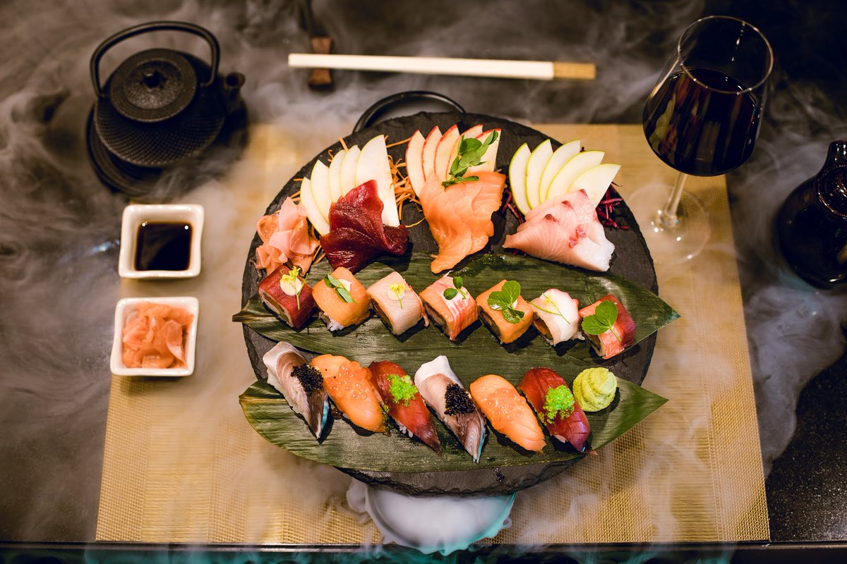 𝑾𝒉𝒆𝒓𝒆 𝒇𝒍𝒂𝒗𝒐𝒖𝒓𝒔 𝒖𝒏𝒇𝒐𝒍𝒅 𝒊𝒏 𝒆𝒗𝒆𝒓𝒚 𝒃𝒊𝒕𝒆
Experience the wonders of Japanese cuisine with our carefully crafted set menu which is a symphony of flavours and artistry, at Mikusu. Savour the flavour of richness and umami with Conrad Bengaluru.
#JapanCuisine