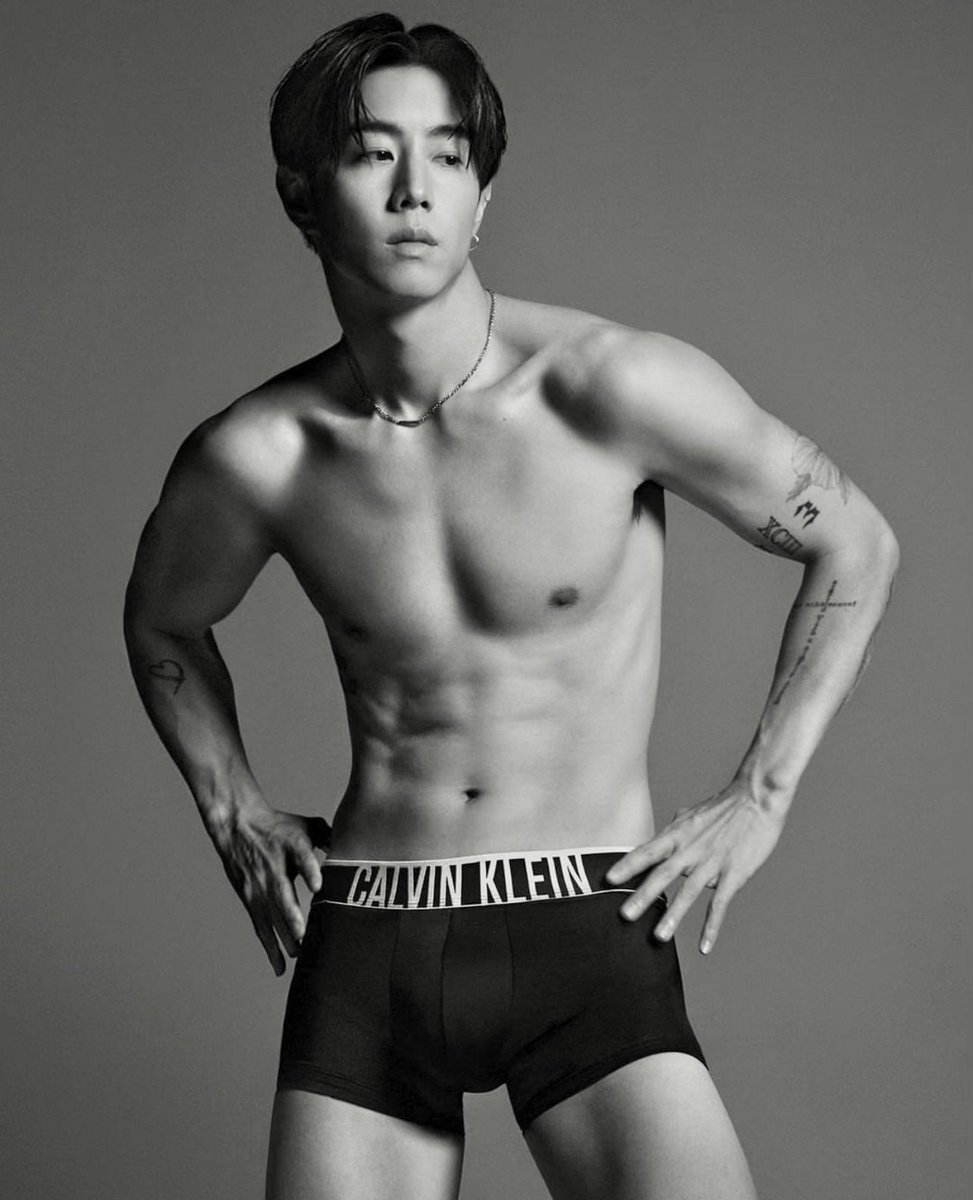 Miss10000island's tweet photo. พี่มาร์ค ทำเปียน้ำแตกอีกแล้ววว💦💦 https://t.co/AuL3eL5zPc