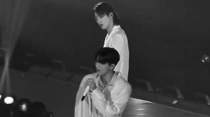 j2ngw8's tweet photo. cave in
a #hajeongwoo au wherein,

real life couple, singer-turned-actor caelum amari and childstar theodore rye, starring in one movie. everything is fine until they catch themselves growing tired of their relationship behind the cameras. https://t.co/jmTTbZHn94