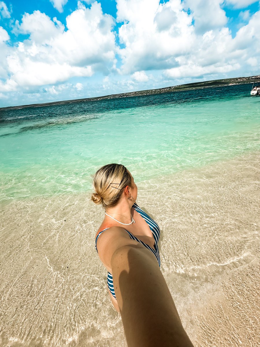 Clear water, blue skies!! The Caribbean is amazing 🥲 #caribbeantravel