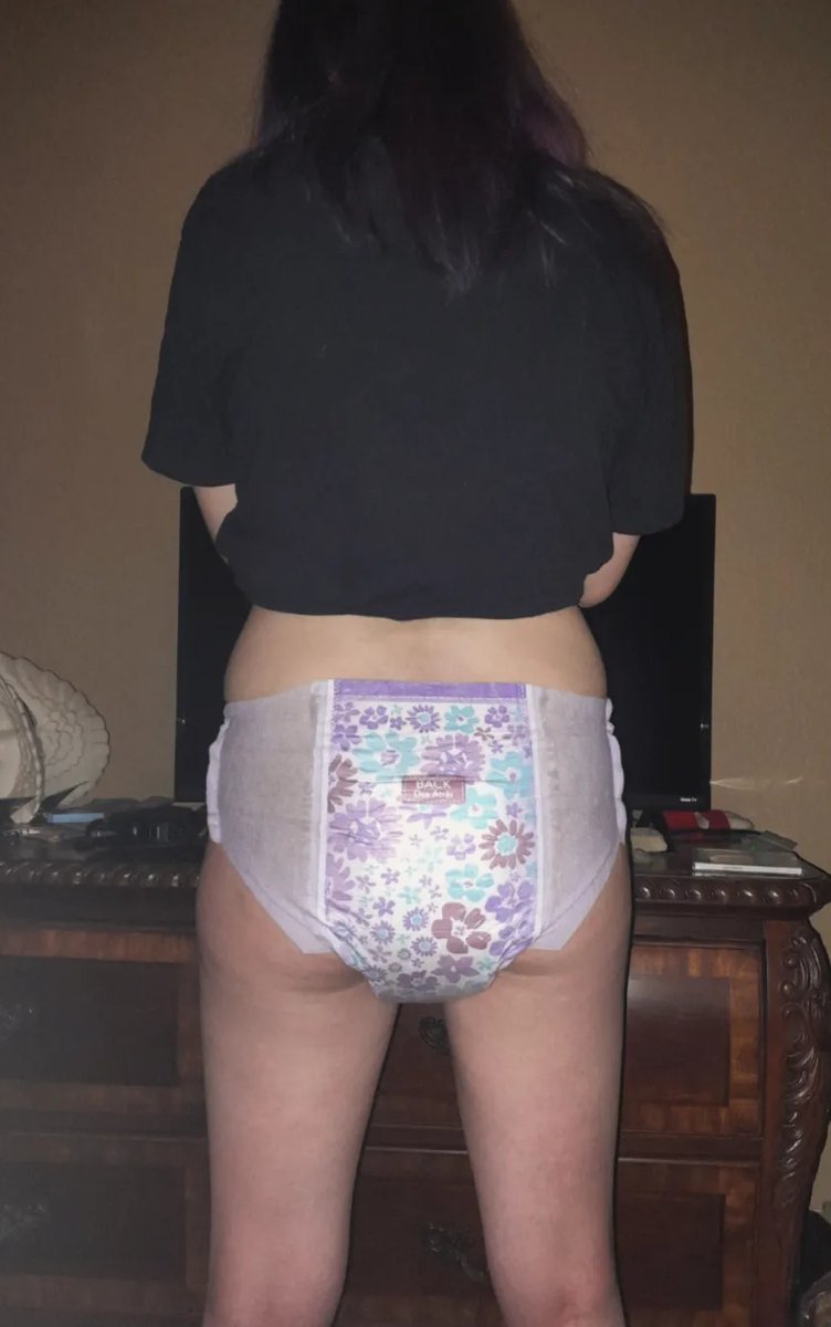 peebuttprincess's tweet photo. Woke up wet....again 🫣😭
#abdl #abdlcommunity #abdlgirls #ddlg #diapergirl https://t.co/rdIy1DZ0v0
