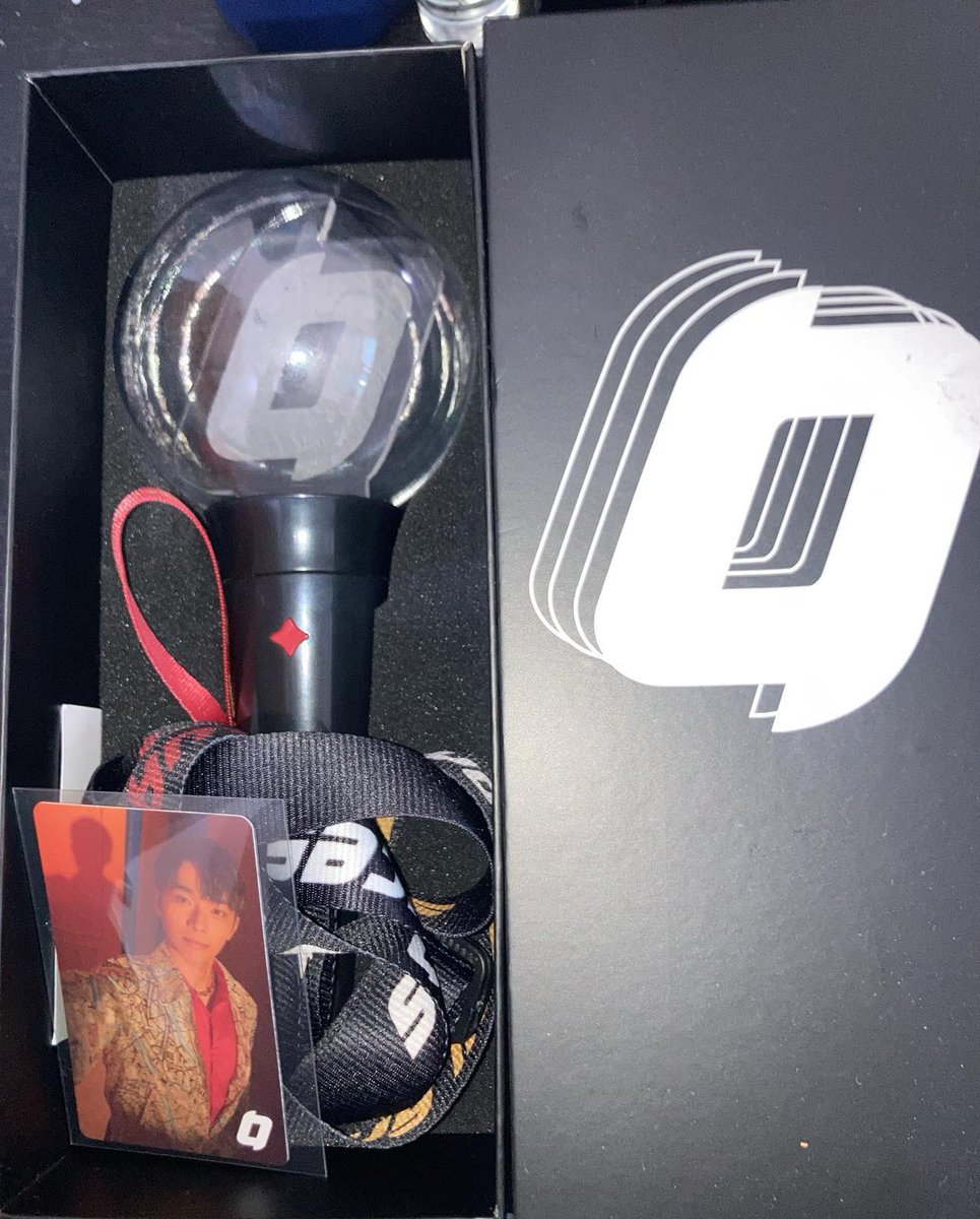 jolofrances's tweet photo. wts lfb #BGYO

BGYO "The Light" lightstick
₱1,000
 In good condition/ may mga konting gasgas pero not visible

MOP: Gcash
PAYO
MOD: grab, lbc, j&amp;t,lalamove
SF to be shouldered by buyer

Inclusions:
box
bgyo "the light" lightstick
ls strap
battery holder
Thank you card
Gelo pc https://t.co/c3ampuRKkq