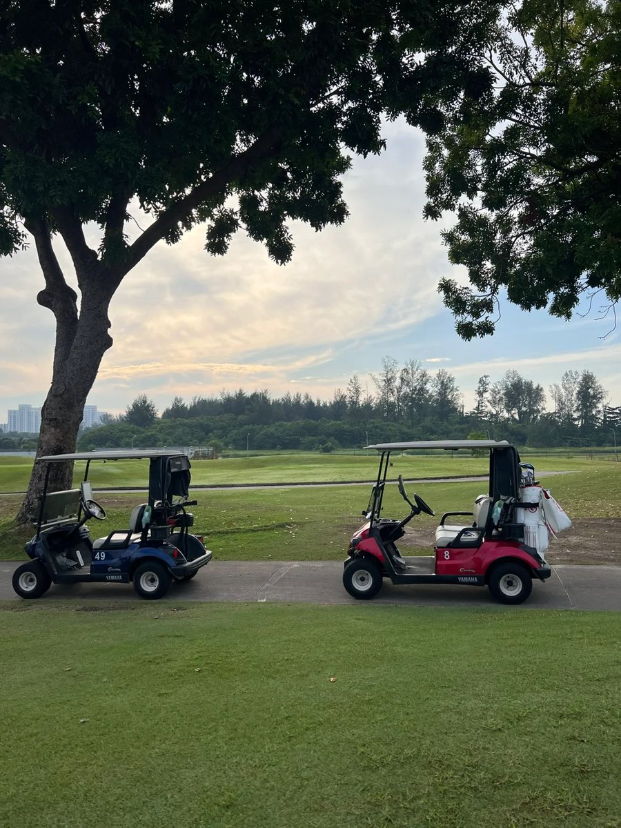 rem49er's tweet image. Playing golf brings me a unique combination of relaxation, challenge, and camaraderie.🏌️‍♀️