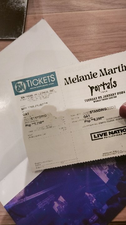 Stellberries's tweet photo. PRICE UPDATE!! 
wts lfb ph 

This is still available!! 

Melanie Martinez: Portals Tour MNL GA 1 ticket

From 8k to 6.5k nalang poo :"))

#PORTALSMNL #MelanieMartinez https://t.co/fcSDGGNLJq