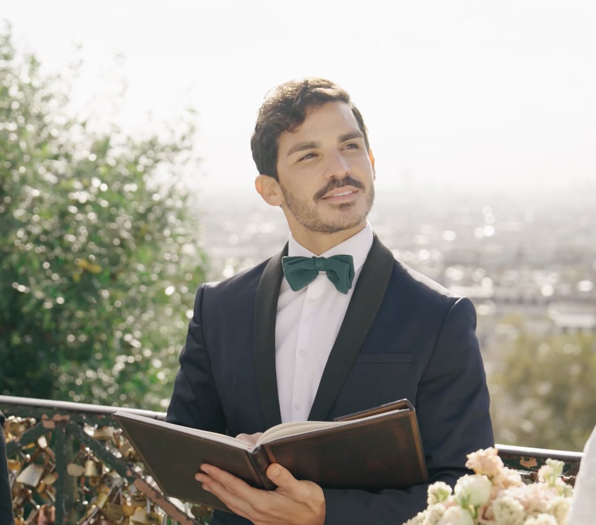 Wedding Officiant Paris - Efren Prieto tweet media