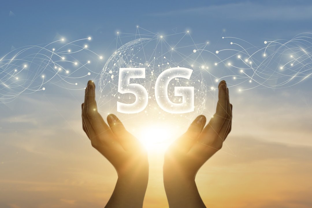Clubic's tweet image. La couverture 5G de la France reste très disparate en 2024, avec Free qui couvre une majeure partie du territoire, mais avec des débits beaucoup plus faibles qu'Orange, qui se concentre sur la vitesse. 
👉 clubic.com/actualite-5156…