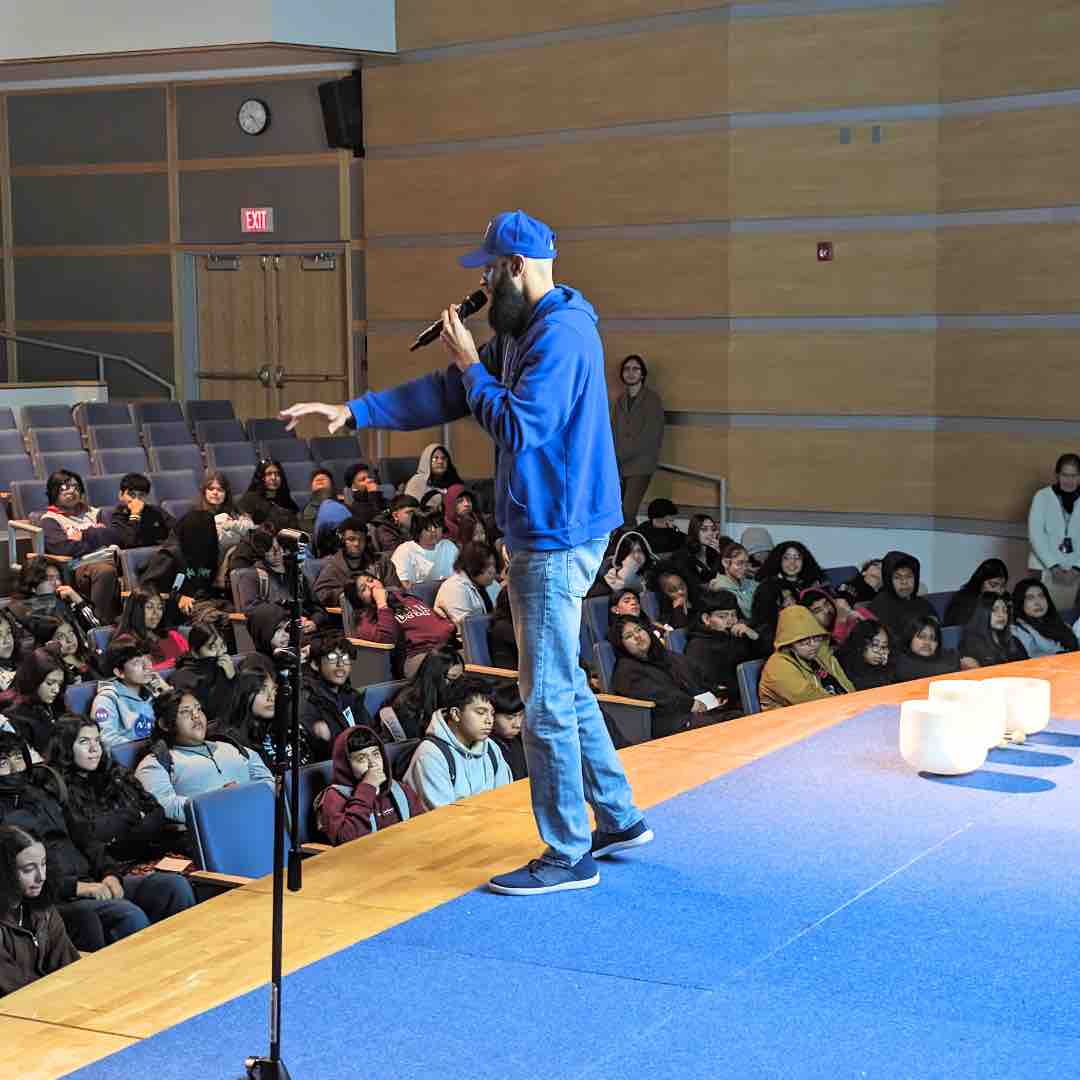 KYDS_NJ's tweet photo. We empower generations! Soul grateful we had the incredible opportunity to deliver our ‘Awakening Your Super You!’ assembly to the bright minds at New Brunswick High School. 🎓✨ 

Together, we’re fostering a community of strong, conscious leaders! 💪🏿

#KYDS #SOULutions https://t.co/mcH3k1GCZN
