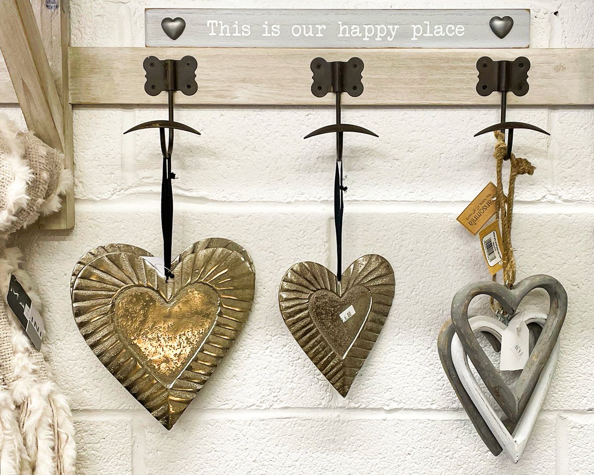 Blue Monday has been and gone, so it's posi vibes ONLY from here on out! 🙌

📍 Clarissas Interiors , Steeple Gate

#homedecor #interiordesign #homesweethome #vicarlane #lovechesterfield #chesterfield #derbyshire