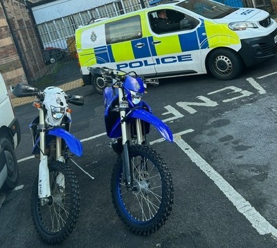 On Sunday afternoon, Darlington NPT & teams from @DurhamRAPol were out on patrol as part of @OpEndurance👇 The driver of this vehicle was stopped in Middleton St George and arrested on suspicion of disqualified driving and 5⃣ shoplifting offences. His vehicle was also seized ✅