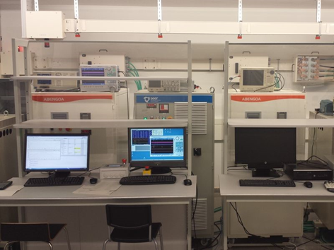 CIT_UPC's tweet photo. ✍🏻 #BlogCITUPC | El Pv Power Lab és una infraestructura científica de @la_UPC que gestiona el grup de recerca @SEER_UPC.

🎯 L'objectiu és millorar l’eficiència dels processadors d’#energia per a aplicacions fotovoltaiques. #Serveis #Empreses

🔗 https://t.co/iNVY4Z3eBn https://t.co/R2G07INhd5
