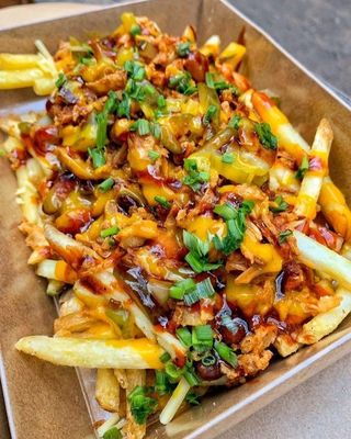 burgerbarn101's tweet photo. Look at who with here. Is this our new Loaded Fries? Come to burger barn to try out our new and improved Loaded fries recipe!!! #Loadedfries #BurgerBarn #Stockport #Food #Fries #New #Menu https://t.co/7K5BI7PLGa