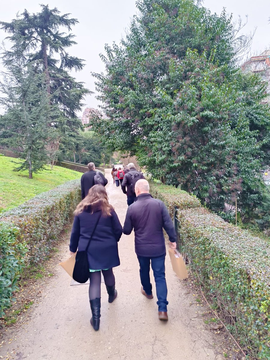 Plenainclusion's tweet photo. 🙋‍♀️La visita de Citizen Network a España les ha llevado a uno de los pisos del proyecto #MiCasaUVC, a hacer un #PaseodeJane y conocer el trabajo de la Oficina de Vida Independiente que gestiona @PlenaMadrid, a través de @danieldiaz_77 #InnovaciónSocial #nextgenerationeu https://t.co/c9OfvDZ3Zx