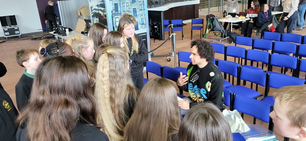 Thank you so much to @JosephACoelho and @BBCScotLearn #bbcauthorslive for this incredible experience, we were very excited to meet @Waterstones #ChildrensLaureate 🩷📚🫶
@scottishbktrust @wl_literacy