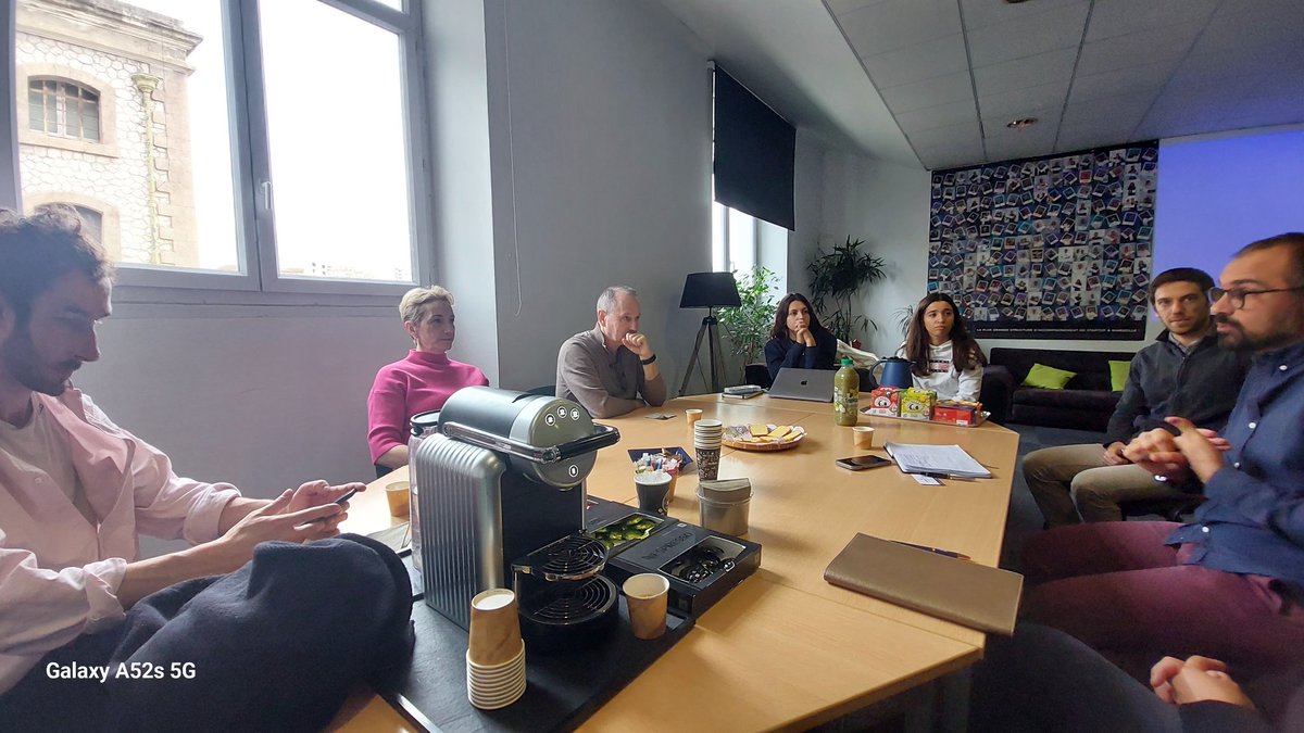 Alhianer's tweet photo. Ce matin au Pôle Media de la Belle de Mai @marseilleinnov : 🚀 Permanence de @AMFrenchTech avec l'équipe #FTAM et nos startups locales. Au menu : présentation de la #FTAM et échanges fructueux sur les besoins des startups. 💡 https://t.co/Eg4RH6Pooy