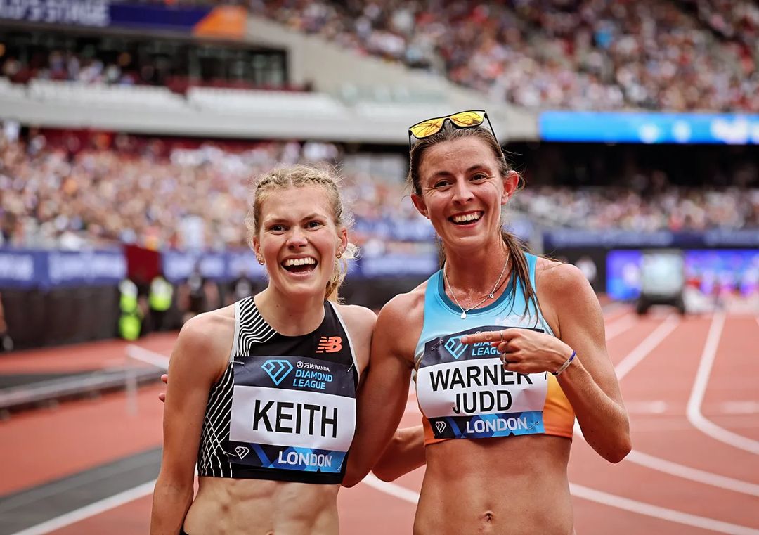 Writing their names into the history books with two huge PBs at the Valencia 10k 👏 @jesswarnerjuddx ➡️ 30:41 (4th GB all-time) Megan Keith ➡️ 31:22 (7th GB all-time and a new European U23 record) 📸 @James_Athletics