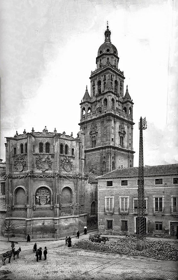 murciaquesefue's tweet photo. Decidme cosicas de esta foto. Estoy enredado con ella. 1910 https://t.co/mg6kZ8rNiv
