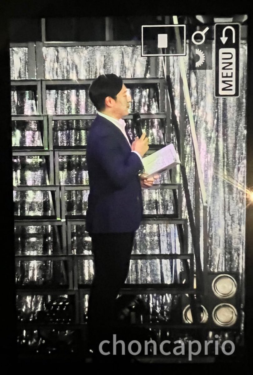 jemhyp's tweet photo. 義堂ヒョンのマスターさんおるwwewewww https://t.co/Axc2pFxQlL