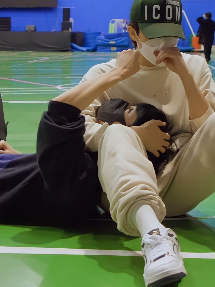 makeunana_'s tweet photo. Markno short au series

Edisi berantem https://t.co/eKRvEHFnD7