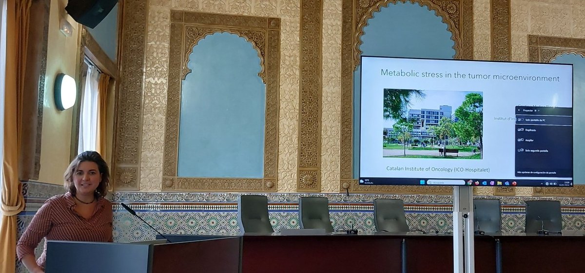 OncMet27's tweet photo. @apoptosislab (@idibell_cat) wraps up the session sharing insights on paracrine responses to starving in the tumor microenviroment! 📊 @IMIBIC @Univcordoba @HUReinaSofia @Fac_CienciasUCO #MetaboCancer https://t.co/h7kVMrUkml