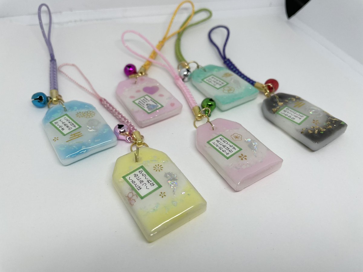 a_z0923's tweet photo. You can now order from minne overseas. No knowledge of Japanese is needed because we'll handle everything, with answers for any questions you might have in your language. Please check out my shop☺️
https://t.co/0307zmklnD https://t.co/12YPGtI7LT