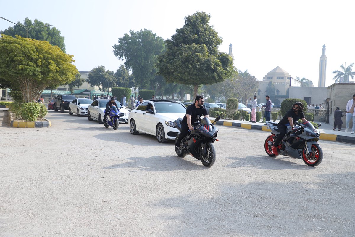 IU_Org's tweet photo. Auto Show by AIRBFT- 16th January 2024
On the direction of the honorable Vice Chancellor, Dr. Ahmed Waliullah Kazi, the Office of Research, Innovation, and Commercialization organized an “Auto Show” held on 16th January at Block A pathway, Isra University, Hyderabad.
Our Honorable Vice Chancellor, Prof. Dr. Ahmed Waliullah Kazi, graced the event with his presence, adding an extra layer of expertise and academic insight. The students were privileged to gain valuable knowledge from his perspective on the evolving trends in the automotive world.
The distinguished guests of the AIRBFT Auto Show were honored with souvenirs presented by the Vice-Chancellor, Prof. Dr. Ahmed Waliullah Kazi and Former Chancellor, Prof.Dr. Hameedullah Kazi,Adding to the grace of the occasion, Mr. Haseebullah Memon, Additional Director of the Office of Research, Innovation, and Commercialization (ORIC), joined in to extend the warm welcome and contribute to the festivities. Their presence and generosity in distributing these tokens of appreciation added an extra layer of significance to the event, creating cherished memories for all attendees.
At the Airbft Auto Show, the thrill of the event was undeniable as the venue buzzed with the latest automobiles' revving engines and sleek designs. From sleek sports cars to eco-friendly electric vehicles, the show featured a diverse array of cutting-edge technology, offering a firsthand glimpse into the future of transportation. The palpable excitement highlighted the shared passion for innovation and automotive excellence.
The event concluded with a group photo that captured not just faces but the shared memories of this collaborative effort. It's a snapshot of the teamwork, creativity, and sheer enthusiasm that went into making the Auto Show a memorable experience.
A big shoutout to Airbft for hosting this spectacular event and creating a platform for students to explore the exciting world of automotive innovation!