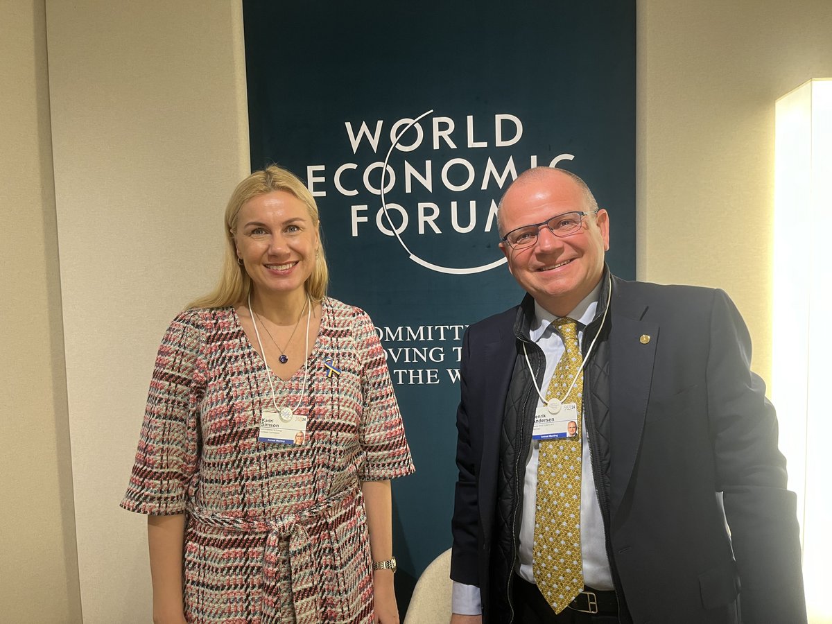 KadriSimson's tweet photo. The @EU_Commission presented the #WindPowerActionPlan last October, to support &amp; accelerate the EU wind industry🌬️⚡️

✅I met today with Henrik Anderson, CEO of @Vestas, to get his feedback on the package &amp; to discuss the way forward. #WEF24 https://t.co/WMhUQHn57o