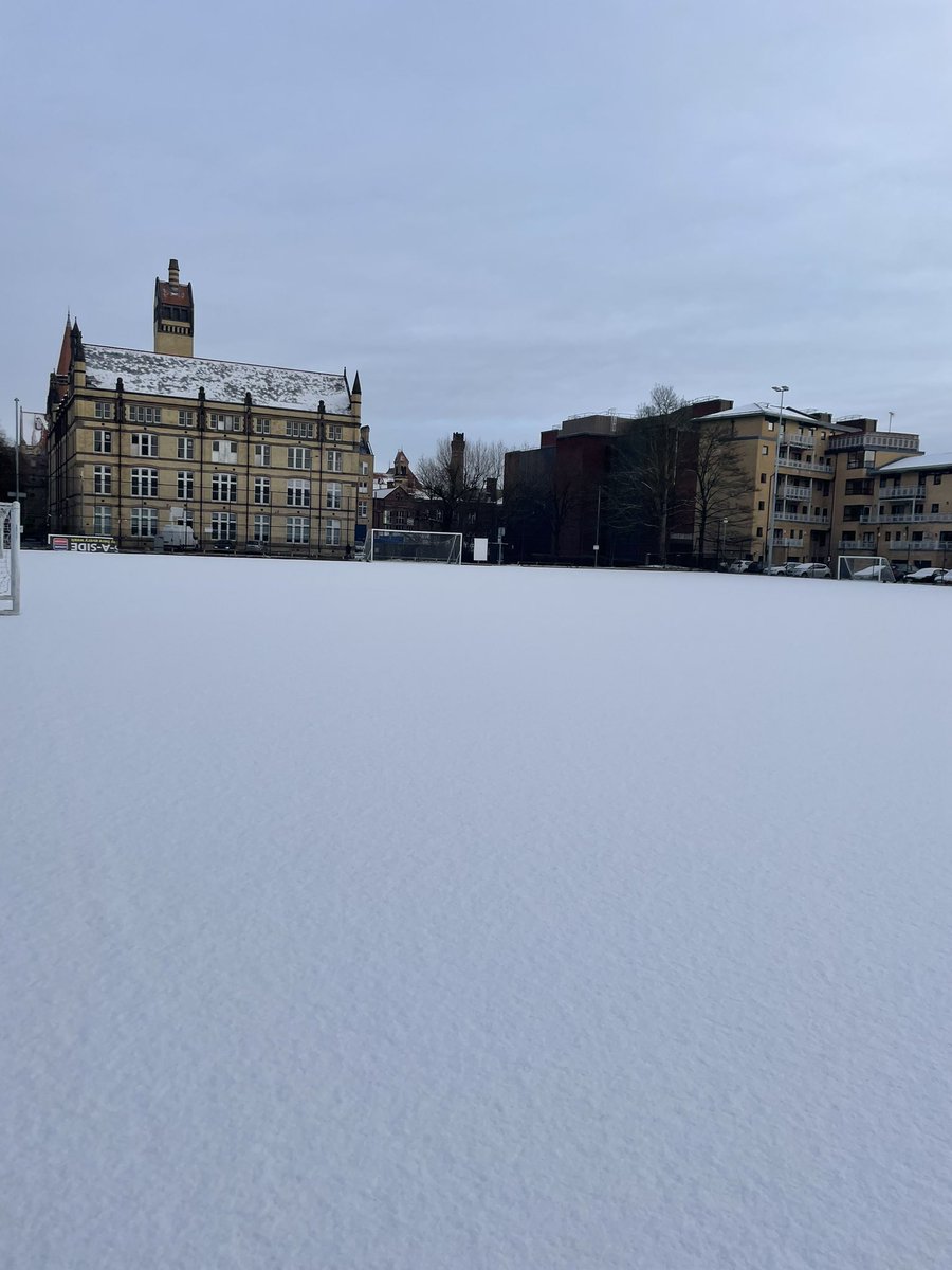 Due to the weather conditions, we have had to cancel all of today’s outdoor bookings. Apologies for any inconvenience caused.