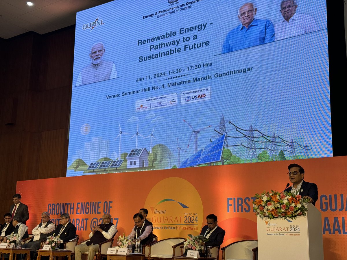 jainankit216's tweet photo. Energizing Vibes at Vibrant Gujarat 2024! 🌍⚡ 

As the sun dipped low on the horizon, so did our skepticism about the potential of renewable energy. Renowned speakers illuminated the stage, each word resonating with the promise of a cleaner, brighter future. https://t.co/1SSAT2VmWg