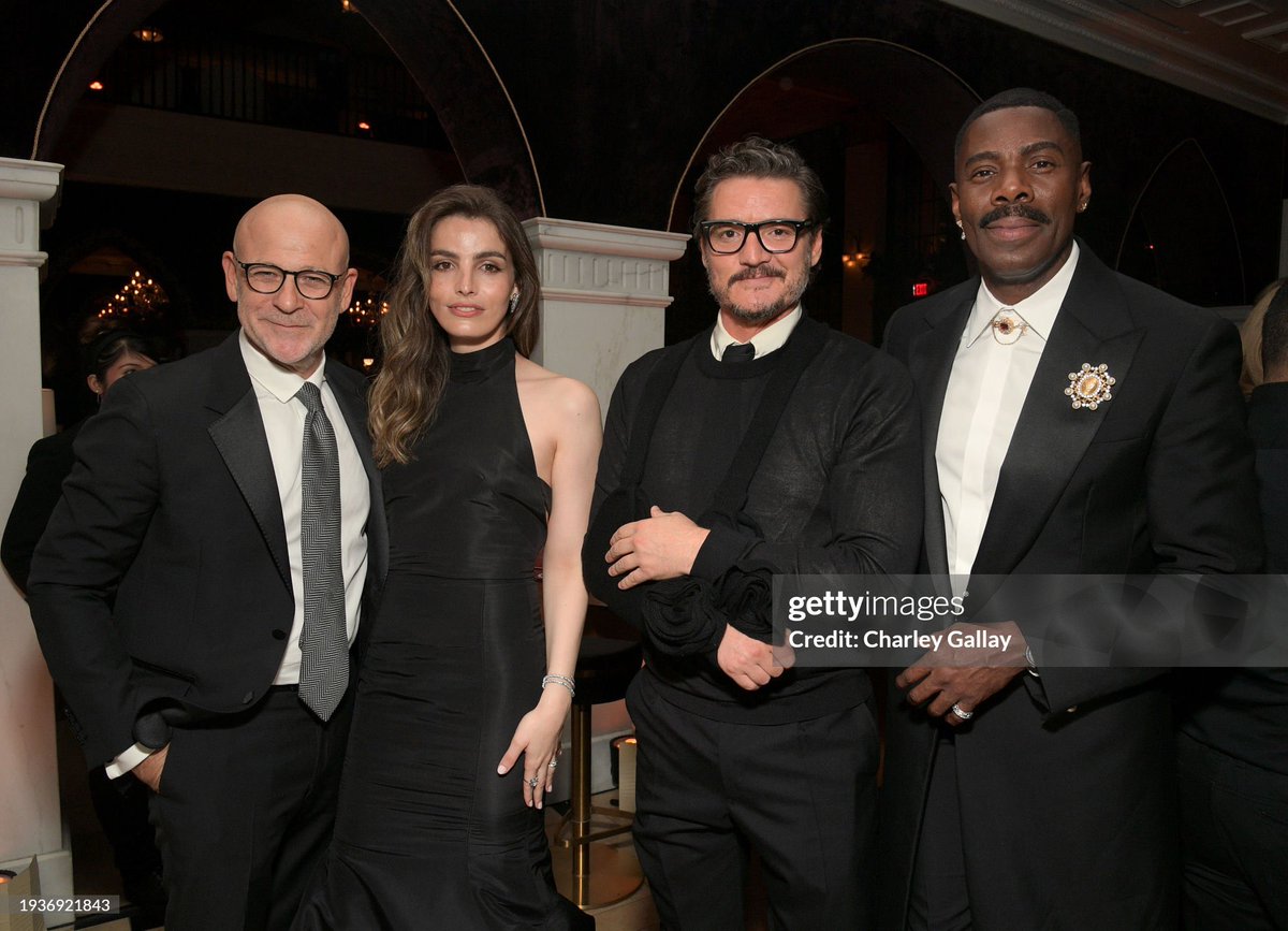PedroPascalFR's tweet image. 📸 : Pedro Pascal au côté de Lux Pascal et son ami l’acteur Coman Dolmingo et Pieter Friendlander à la cérémonie des Emmy Awards, hier soir à Los Angeles. ✨
