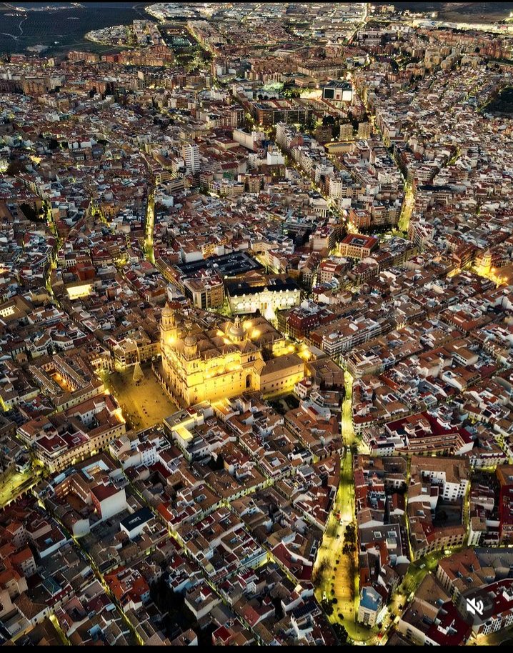 Jaén, bella ciudad de luz🤍
.
.
📸 JAÉN en AIRE