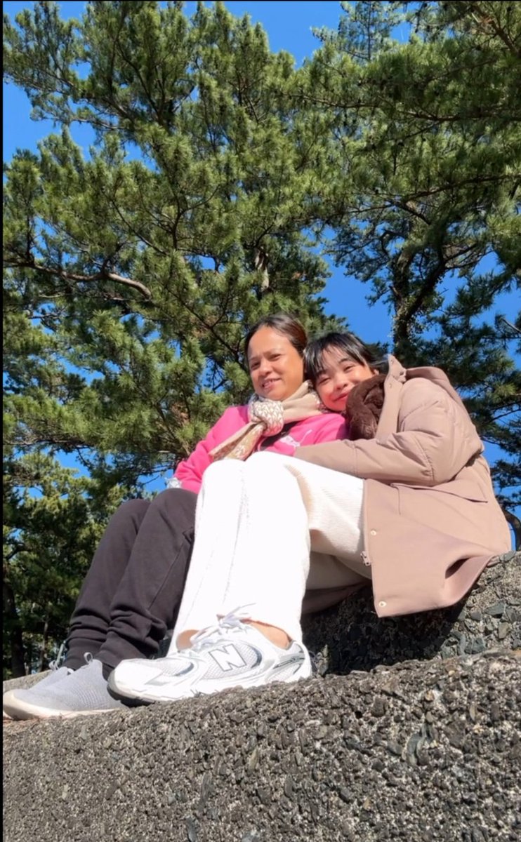 May IG post...... ❤️ 

#MayWard
#EdwardBarber
#MaymayEntrata

<a href="/Barber_Edward_/">Edward Barber</a> 
<a href="/maymayentrata07/">Maymay</a>