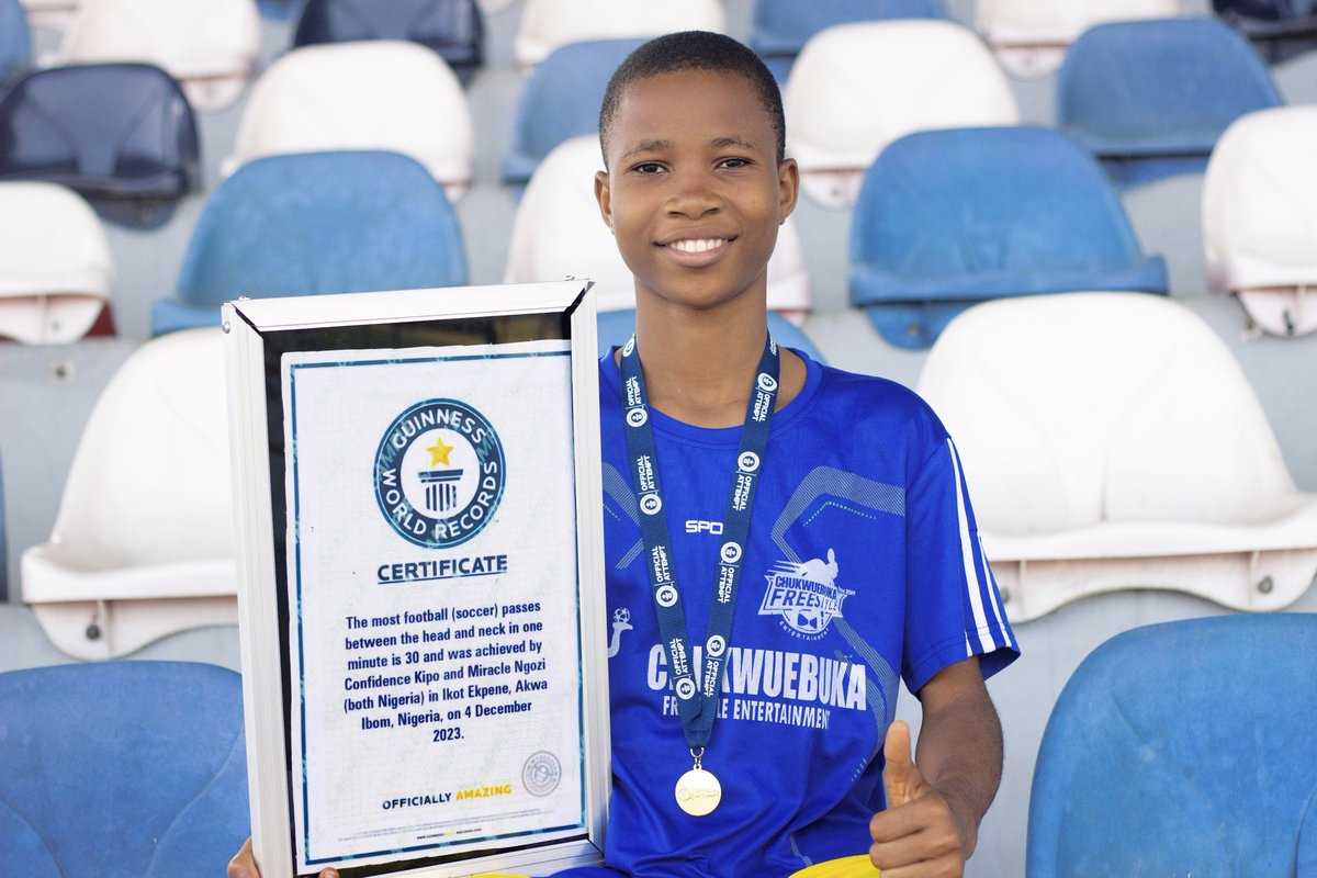 MiracleNgoziO's tweet photo. ABIA STATE TO THE WORLD

Am officially a Guinness World Records @GWR holder alongside my teammate @ConfidenceKipo

Celebrate with me

FOLLOW @ChukwuebukaFEnt for update

🎥 https://t.co/HMBxzpVmzW

#MiracleNgozi  #ChukwuebukaFreestyle #ChukwuebukaFreestyleEntertainment #CSFFTP24 https://t.co/xQMZYpVpzK