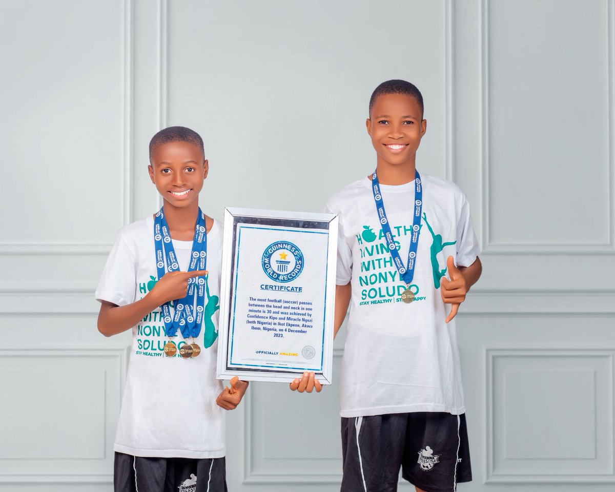 MiracleNgoziO's tweet photo. ABIA STATE TO THE WORLD

Am officially a Guinness World Records @GWR holder alongside my teammate @ConfidenceKipo

Celebrate with me

FOLLOW @ChukwuebukaFEnt for update

🎥 https://t.co/HMBxzpVmzW

#MiracleNgozi  #ChukwuebukaFreestyle #ChukwuebukaFreestyleEntertainment #CSFFTP24 https://t.co/xQMZYpVpzK