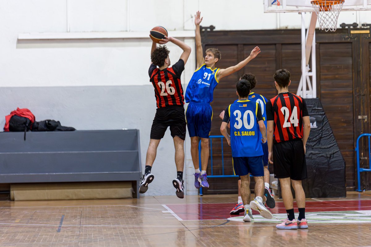 ReusBasquet tweet media