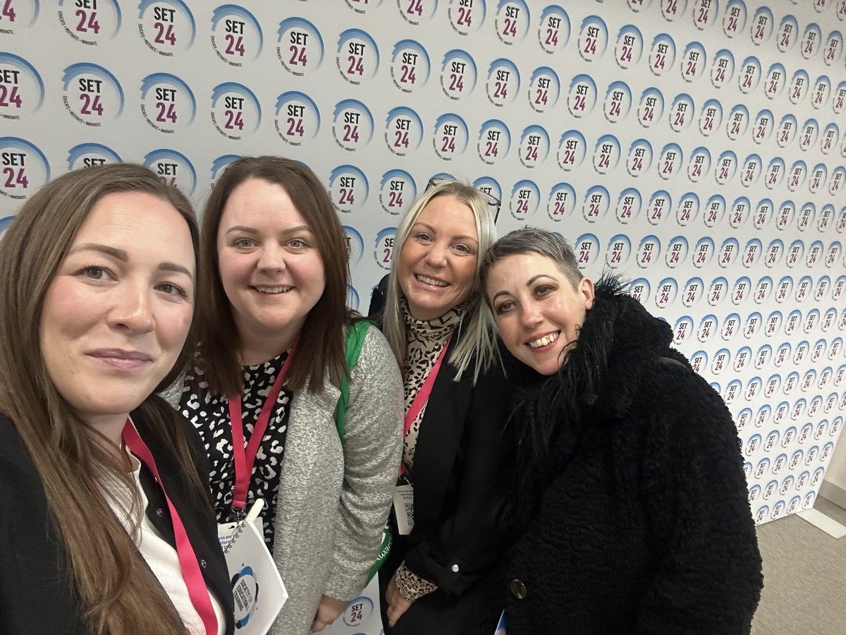 Dayna Hale tweet media